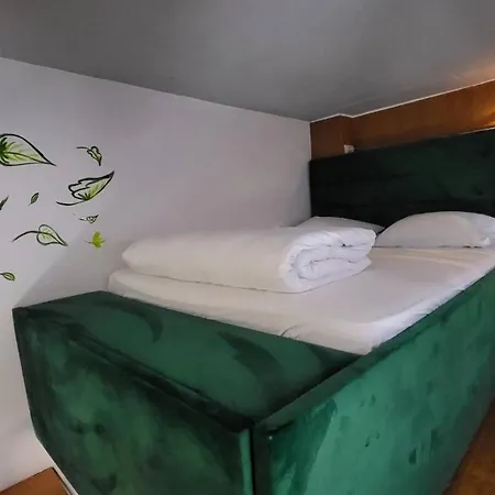 Apartment Bela 1 *